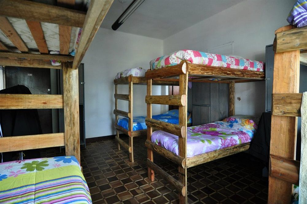 Curitiba Backpackers Hostel Экстерьер фото